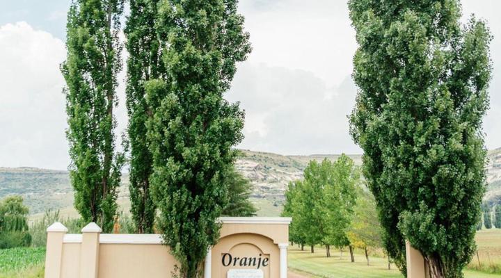 Oranje Guest Farm