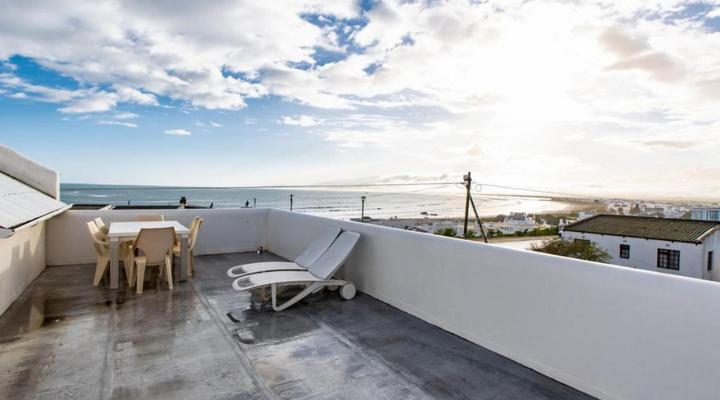 Sea Castle's Paternoster