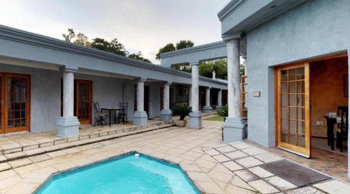 Ancient Emperor Guest Estate