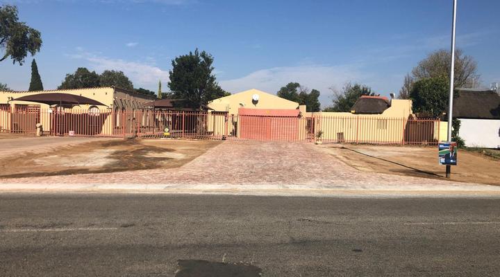 Jolani 2 Guest House