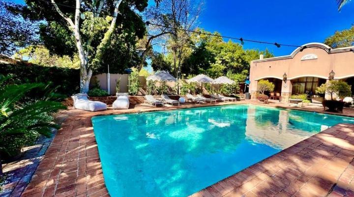 Forty 4 on Hoog Luxury Accommodation