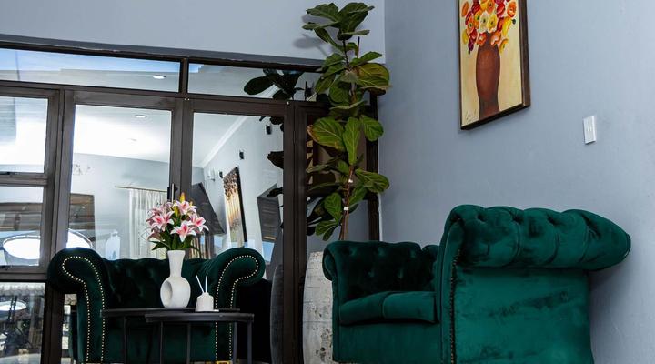 The Space Guest House - Mondlo