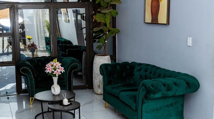 The Space Guest House - Mondlo