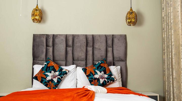 The Space Guest House - Mondlo