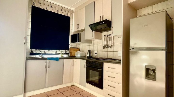 Unit 22 Jakaranda Holiday Flats 