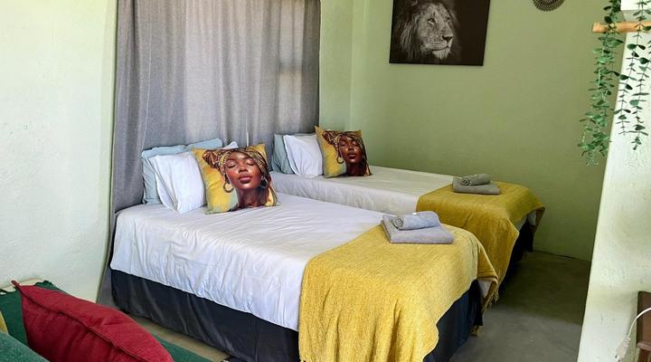 Green Elephant Cottages Uis