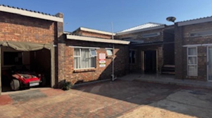 G Kennzy Guest House