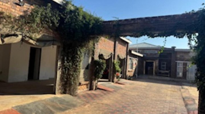 G Kennzy Guest House