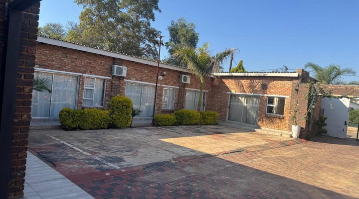 G Kennzy Guest House