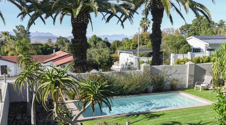 Four Palms Accommodation