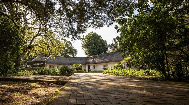 Seringa Lodge & Safaris