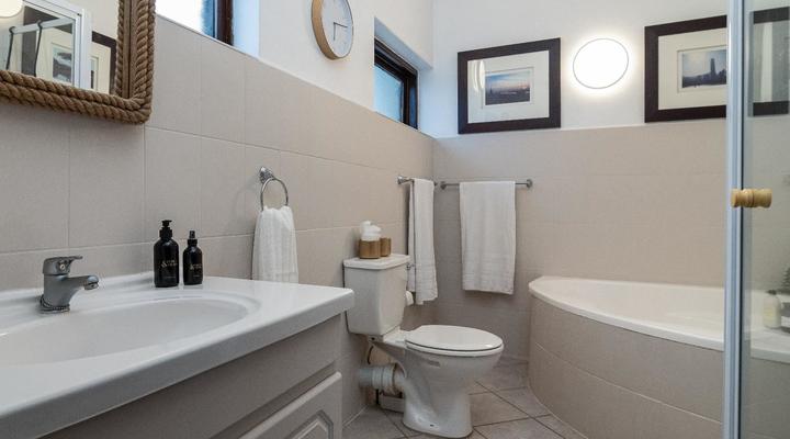 Sea Salt Big Beach House|Sheffield Beach