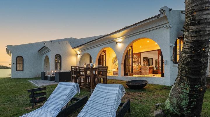 Sea Salt Big Beach House|Sheffield Beach