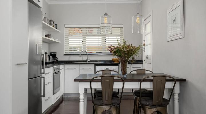 Stay Sensational - Sunny Apartment