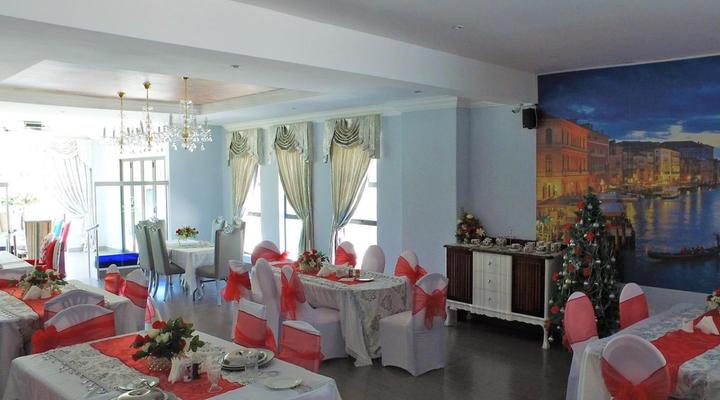 Leonardo's Guest House