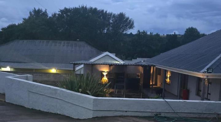 Country Life LifeStyle