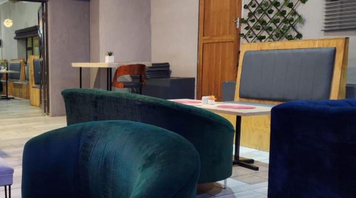 Country Life LifeStyle