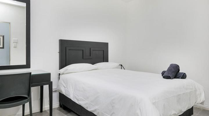 Inn & Out Express Sea Point