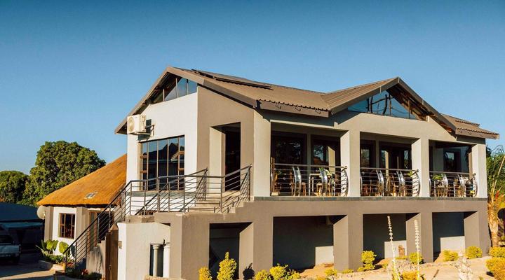 Rib's Boutique Hotel