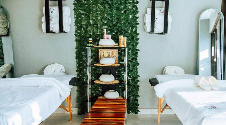 Rib's Boutique Hotel