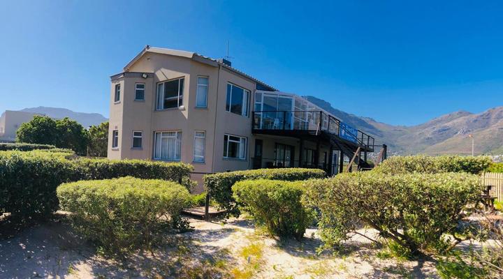 Hout Bay Backpackers