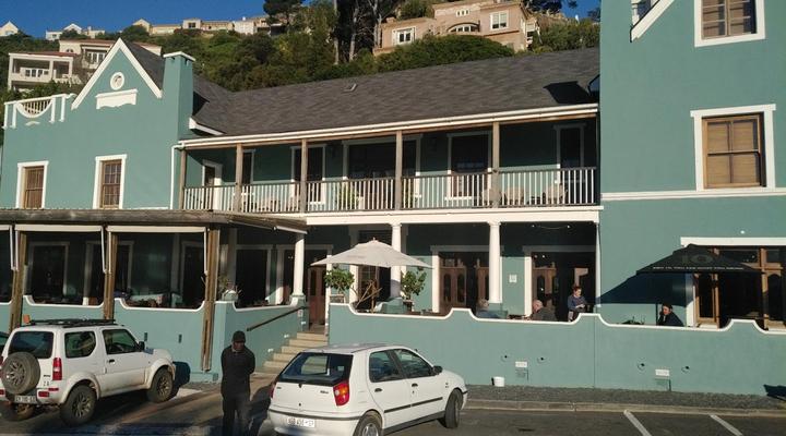 Hout Bay Gem: family duplex, Cape Town