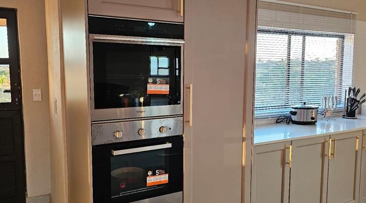 Outerspaces Farmhouse Retreat