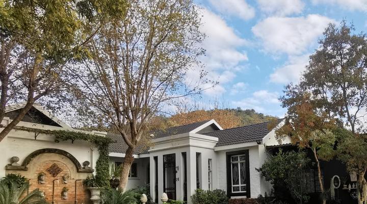 At 98 on Lynburn Guest House