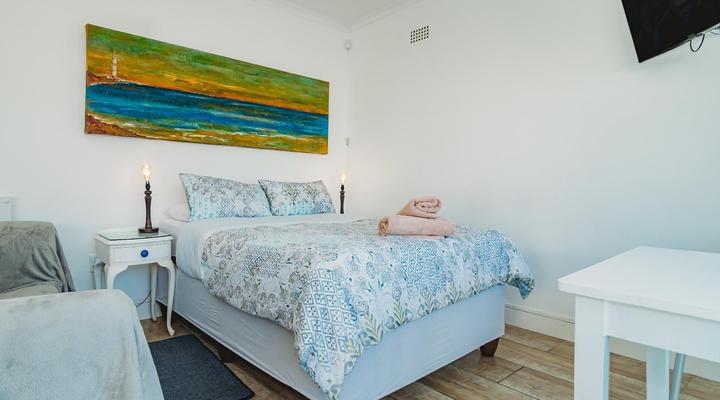 Silver Spray Beach Accommodation