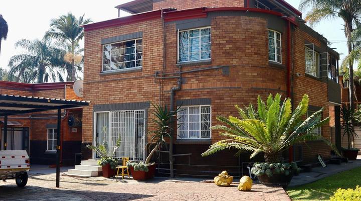 Cozy Haven in the Capital City