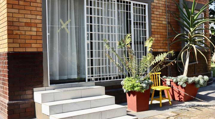 Cozy Haven in the Capital City