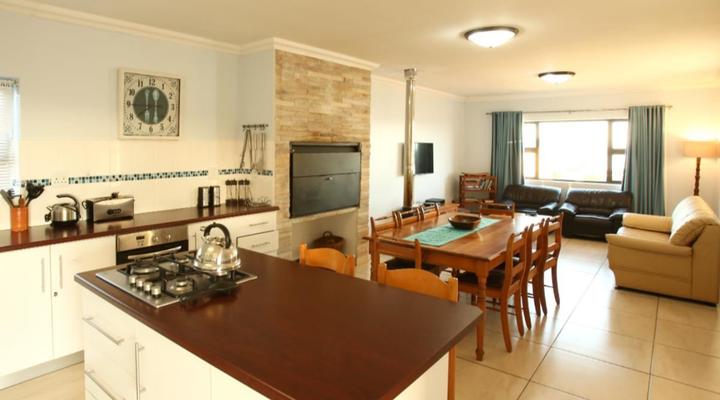 Sa-Ais, Langebaan, 6-sleeper