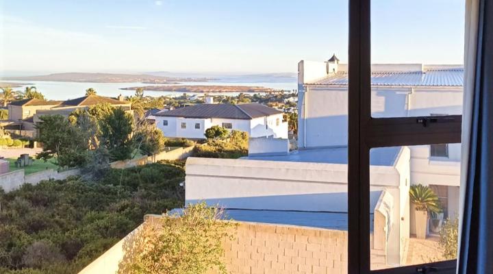 Sa-Ais, Langebaan, 6-sleeper