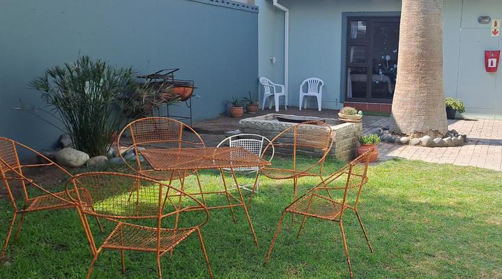 Sleeping Flamingo Guest House