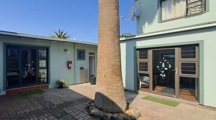 Sleeping Flamingo Guest House