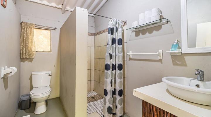 Wakene Beach Estate - Forest Chalets