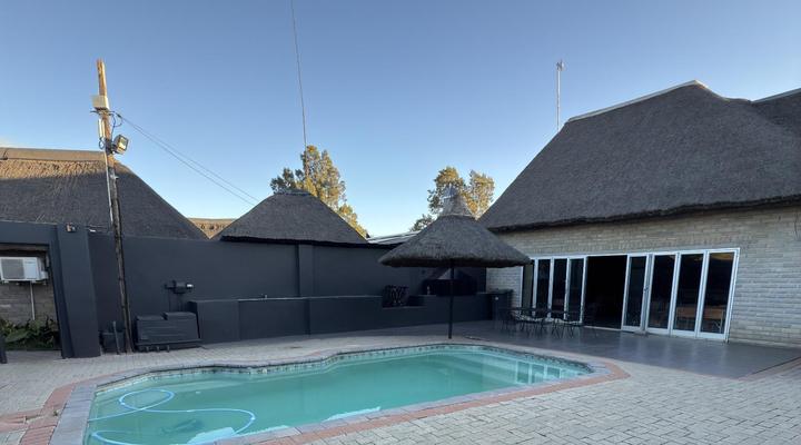 WhyNot Restaurant & Guest Lodge