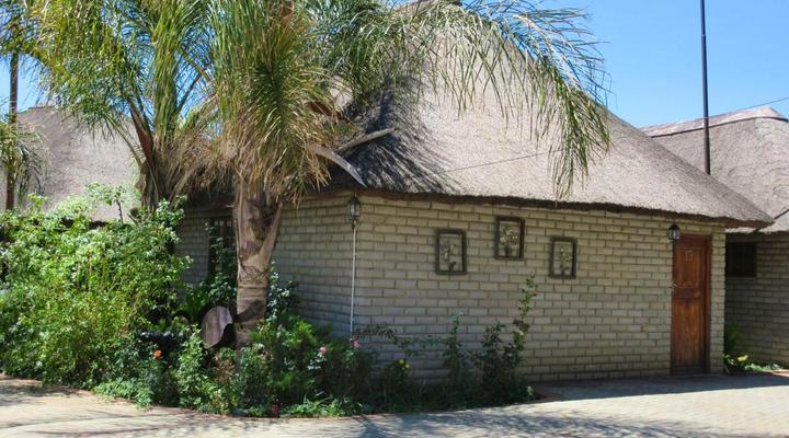 WhyNot Restaurant & Guest Lodge