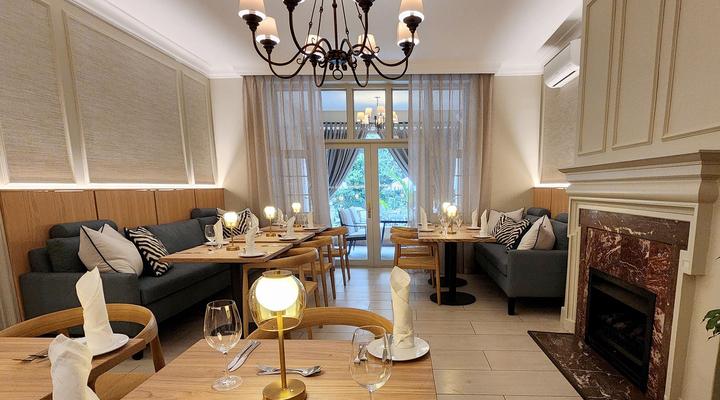 10 2nd Avenue Houghton Estate by Dream Resorts