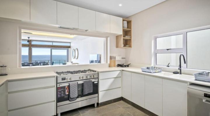 Daisy's Beach Cottage