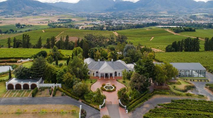 Bakenhof Winelands Lodge