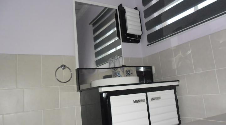 Gill Sleepover Hotel