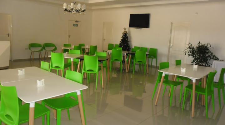 Gill Sleepover Hotel