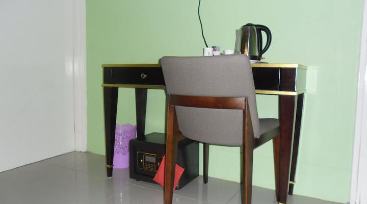 Gill Sleepover Hotel