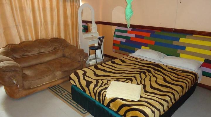 Flintstones Backpackers