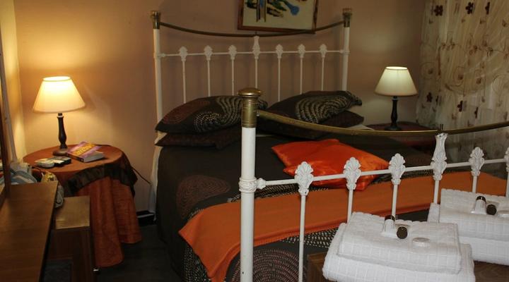 Tshimologo Farm Guest House