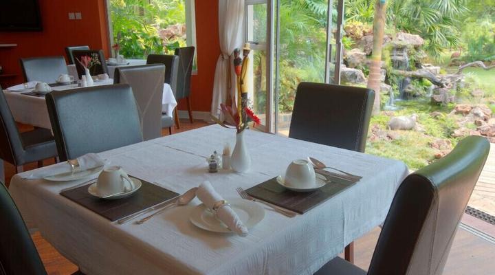 Woodlands Guest Lodge