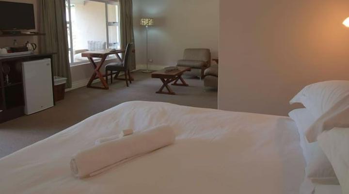 Woodlands Guest Lodge