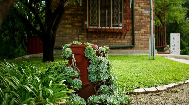 Woodlands Stop Over and Lodge