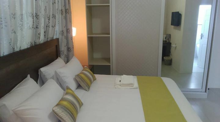 First Avenue Guest House